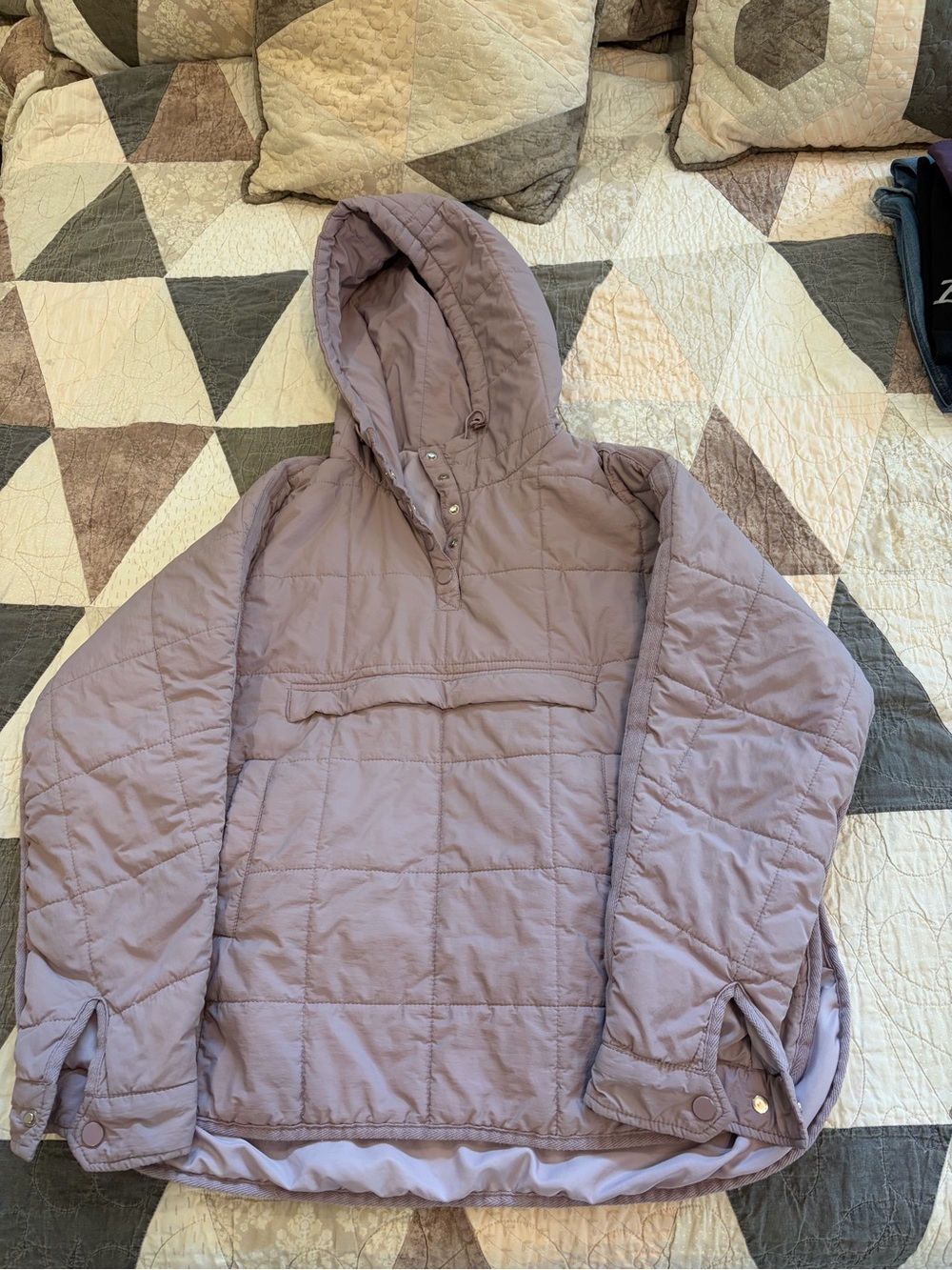 Women's Quilted Hooded Pullover Jacket - Lavender